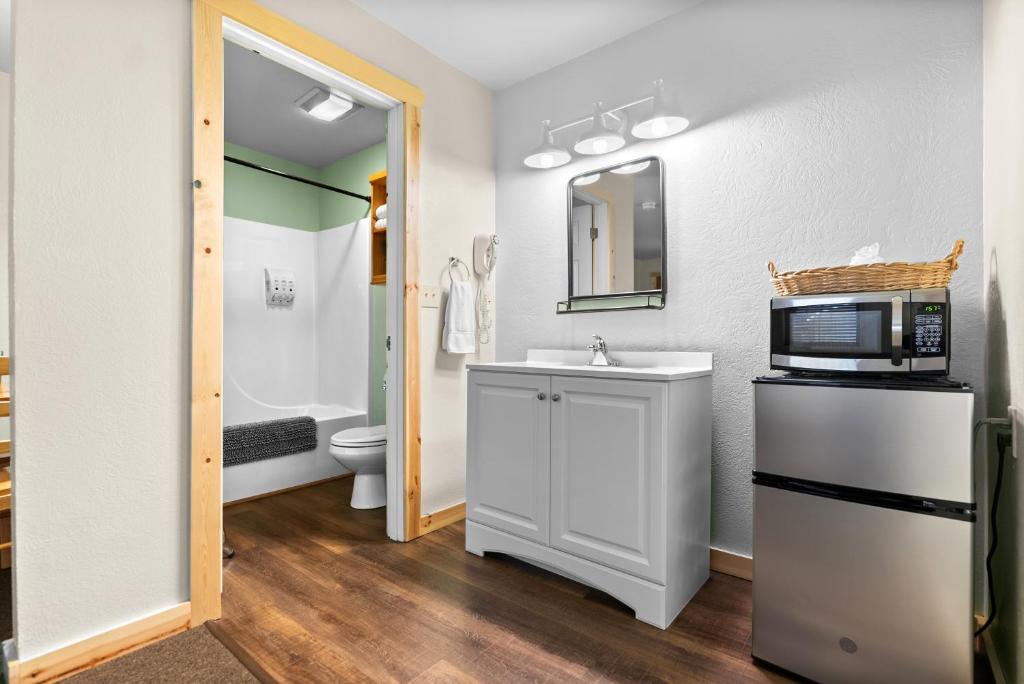 Kuchyň nebo kuchyňský kout v ubytování Mt Gardner Inn