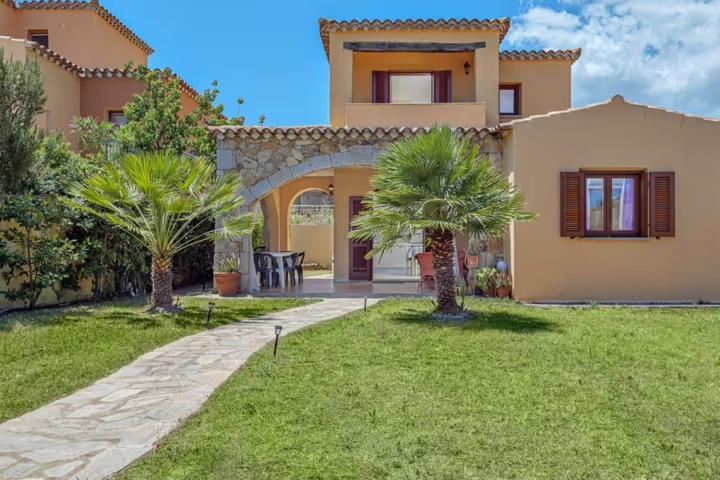 Το κτήριο όπου στεγάζεται  η παραθεριστική κατοικία