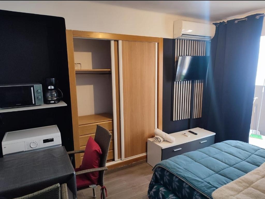 Postel nebo postele na pokoji v ubytování Apartamento segunda línea de la playa Capellán Salou