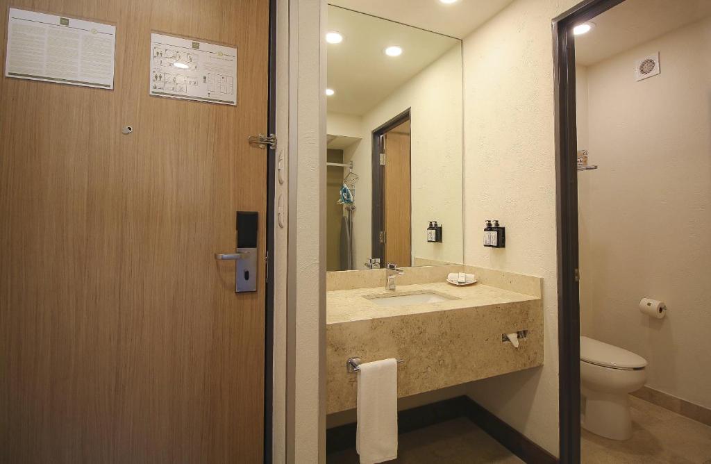Koupelna v ubytování Hotel Turotel Morelia