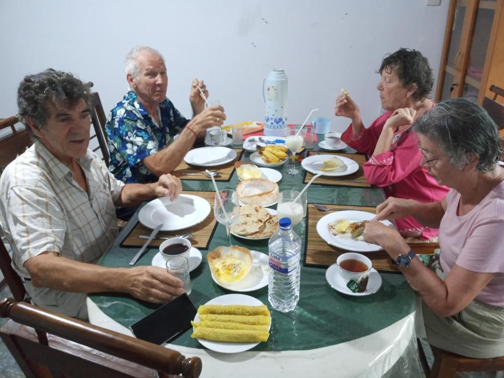 Hosté ubytování Iduwara Guest