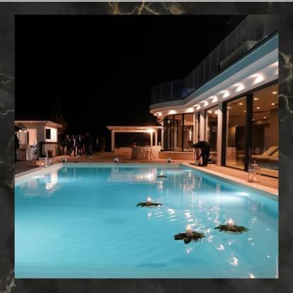 Bazén v ubytování Hotel Lemi nebo v jeho okolí