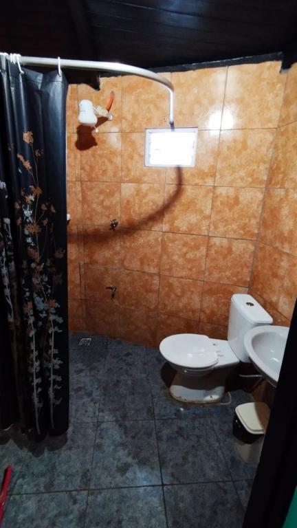 Quarto com Cama de Casal ou 2 de Solteiro