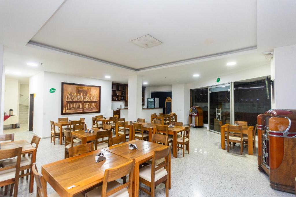 Restaurace v ubytování Hotel Bicentenario Rionegro