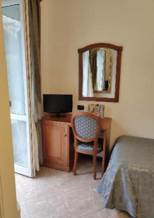 Кровать или кровати в номере Hotel Due Mari