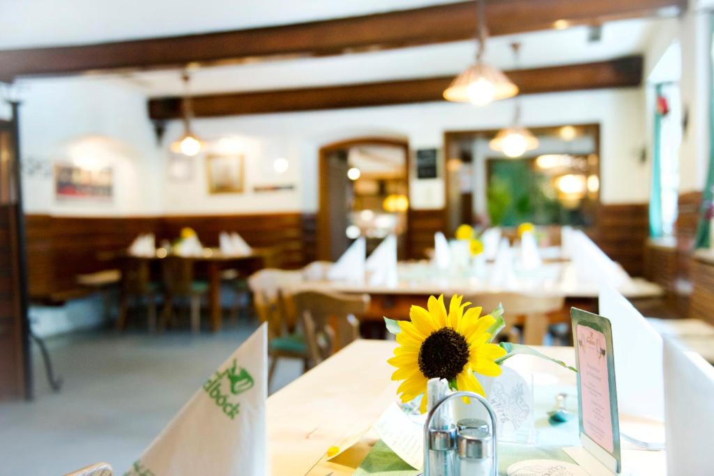 Restaurace v ubytování Hoftaverne Ziegelböck