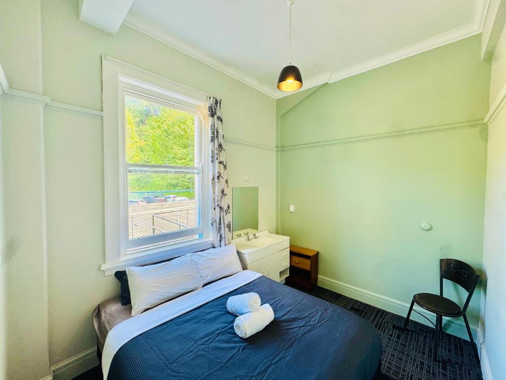 Crashpalace Napier - Resim 24