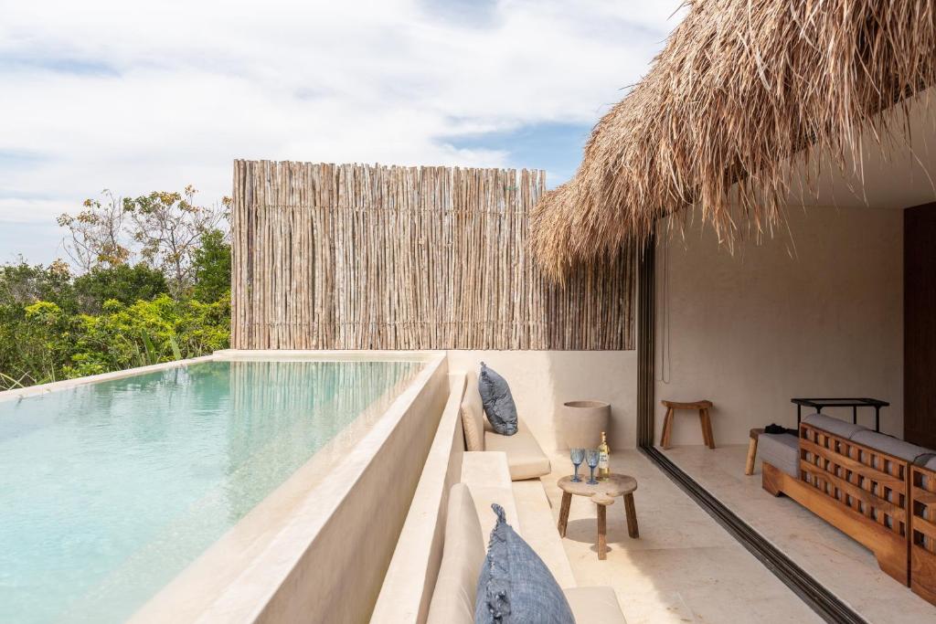 Picture of 17 Luxe Airbnbs That Let You Revel in Extravagance in 2024 | GQ