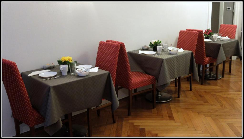 Restauracja lub miejsce do jedzenia w obiekcie B&B Piazza Goldoni