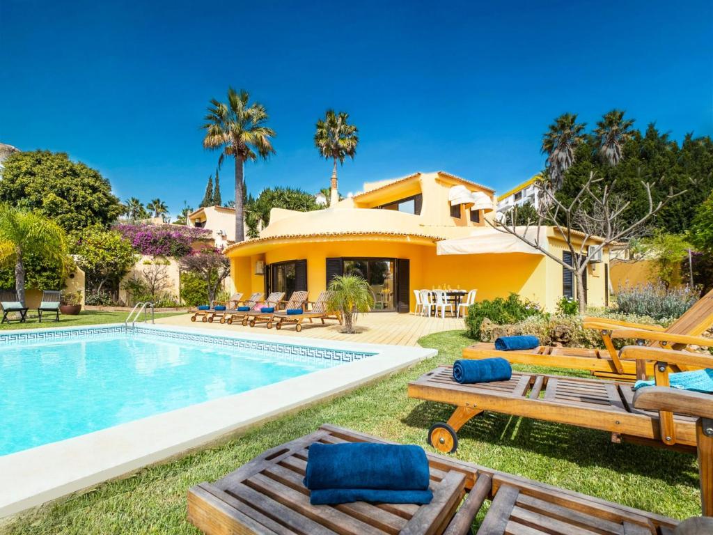 Villa In Albufeira With Private Pool And Garden Albufeira precios villa-in-albufeira-with-private-pool-and-garden-albufeira-precios
