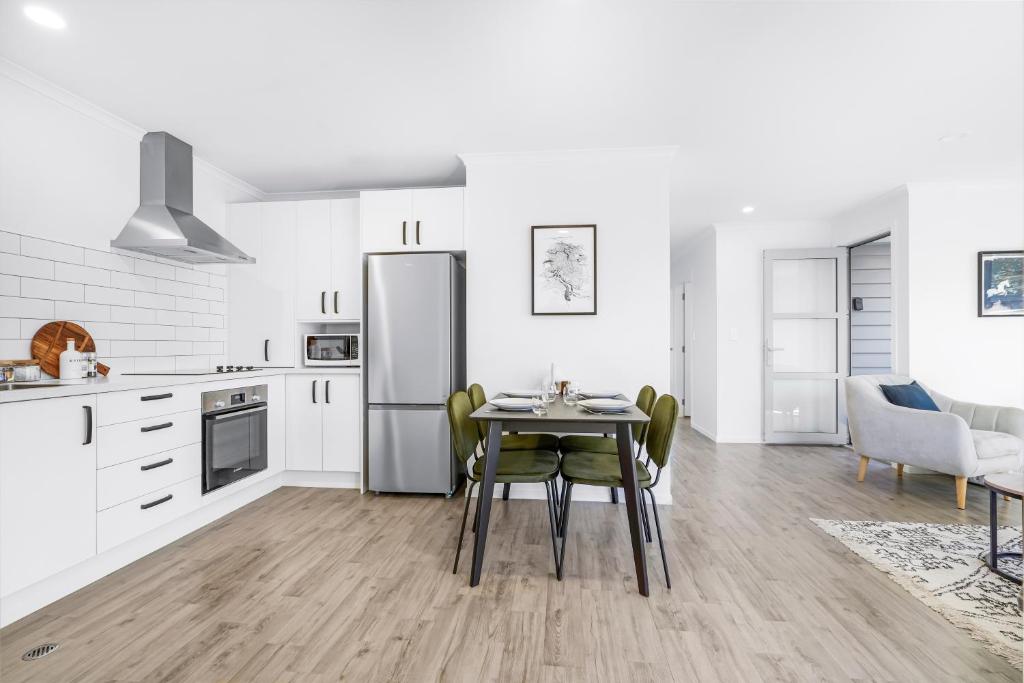 Stylish, Modern and Central - Resim 8