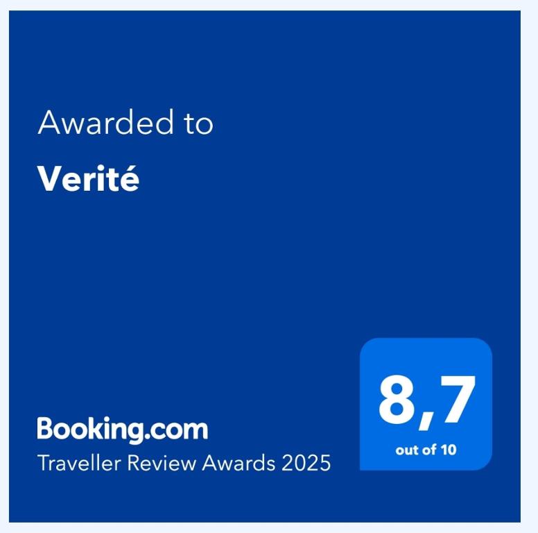 Certifikát, hodnocení, plakát nebo jiný dokument vystavený v ubytování Verité