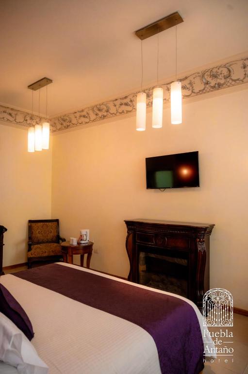 Hotel Puebla de Antaño - 特大号床套房