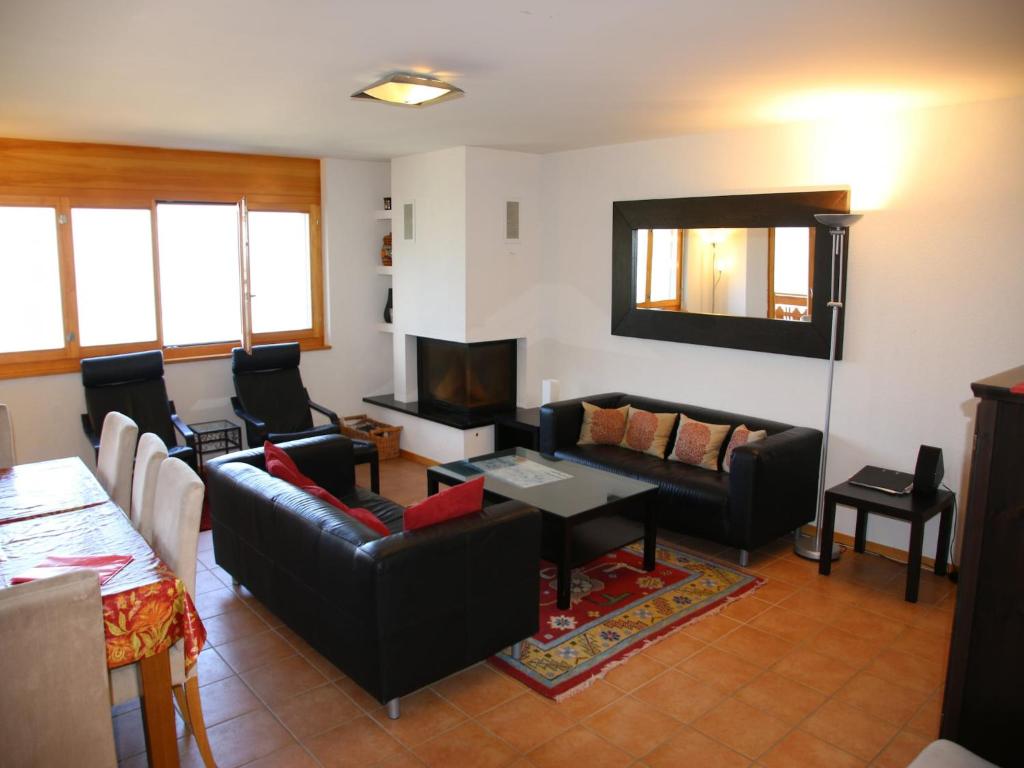 Charming Apartment With Balcony
