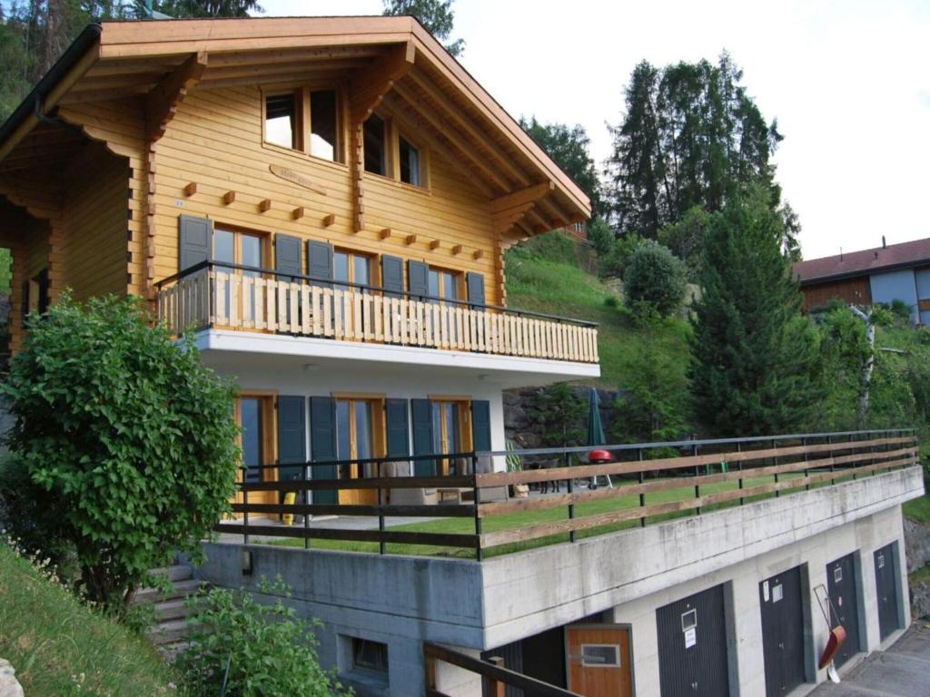 Chalet in Veysonnaz with valley view