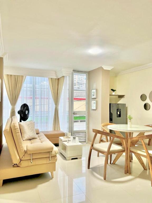 Kuchyň nebo kuchyňský kout v ubytování Moderno y Acogedor apartamento en Ibague 201