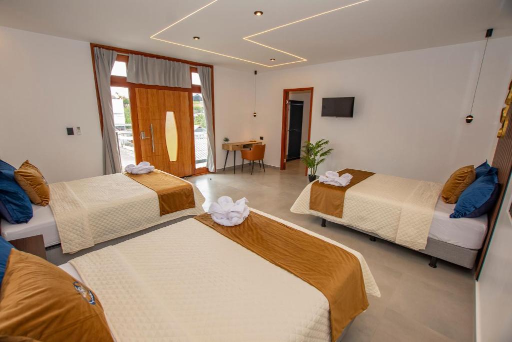 Posezení v ubytování Blue Marlin Galápagos, Hotel & SPA