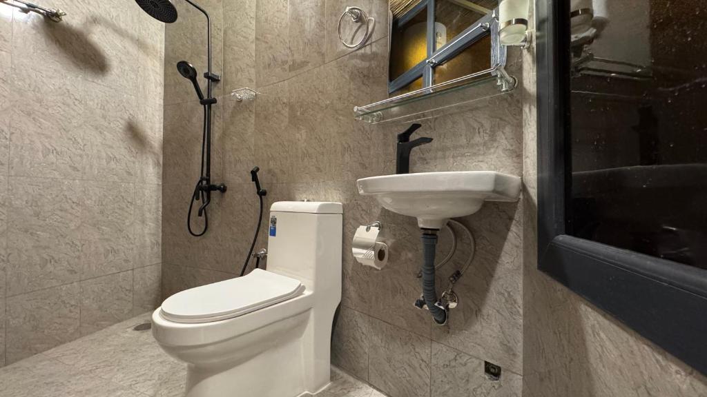 Koupelna v ubytování بيت العريش Arish house