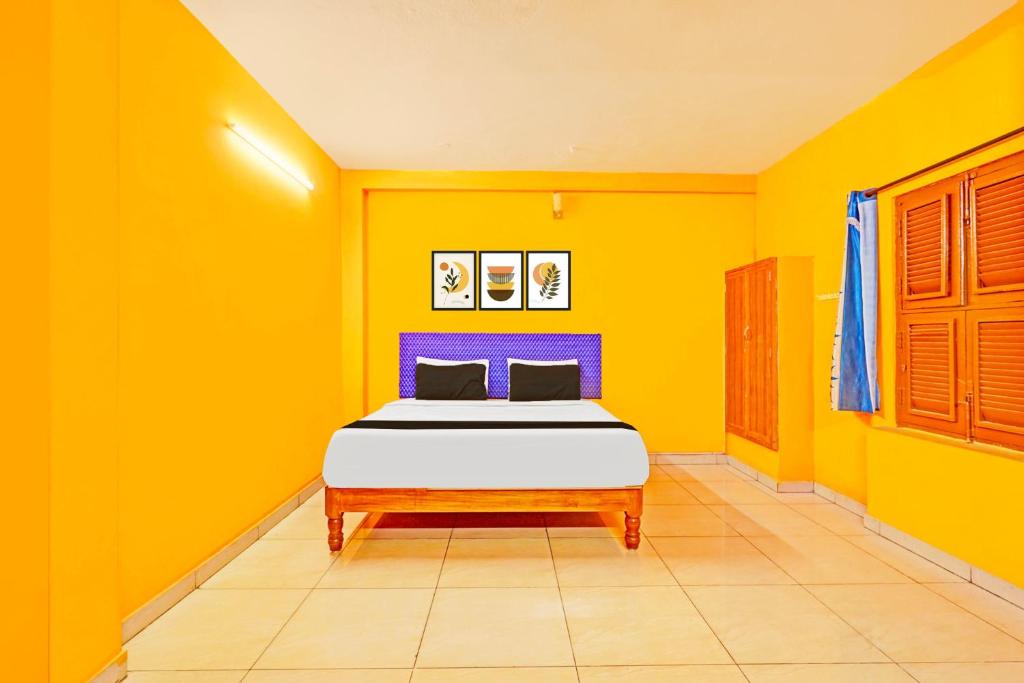 Fotografie z fotogalerie ubytování Super Hotel O Thavalakuppam Near Bus Stand v destinaci Pūrnānkuppam