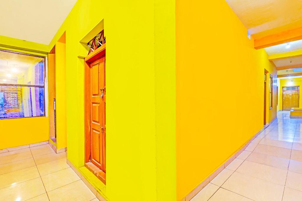 Fotografie z fotogalerie ubytování Super Hotel O Thavalakuppam Near Bus Stand v destinaci Pūrnānkuppam