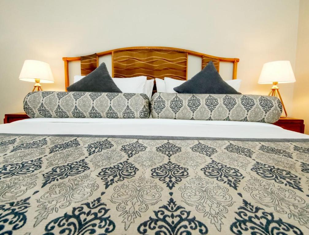 Castle Hill Bungalow by Seven Angels - 4