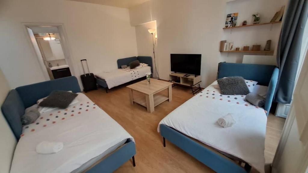 Logement entier 2-3 p