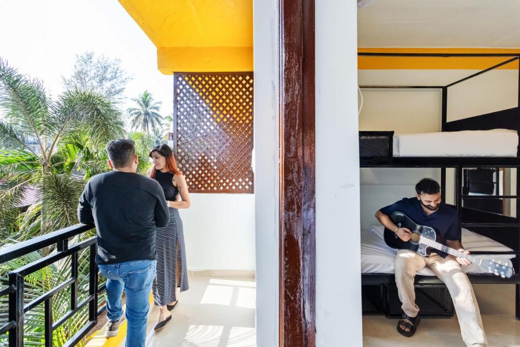 Earthy Hostel & Suites - Morjim vendégei