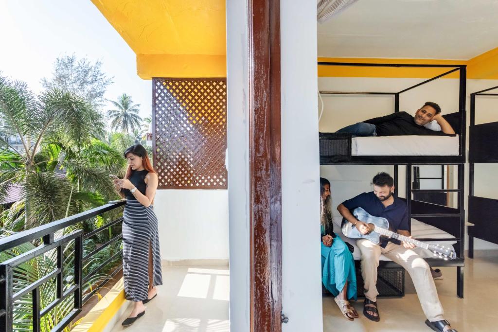 Earthy Hostel & Suites - Morjim vendégei