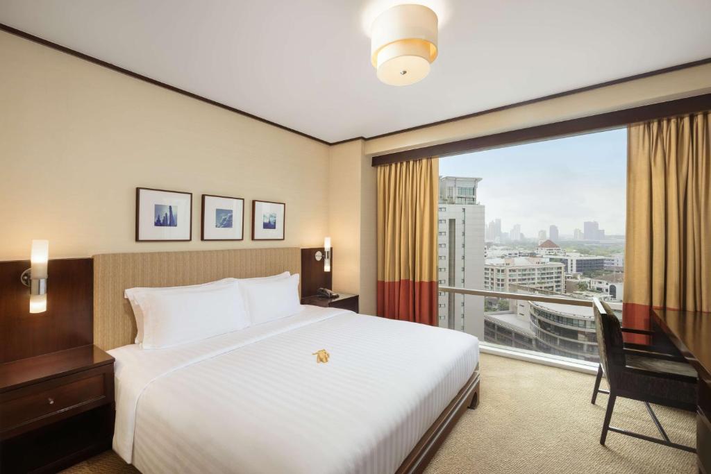 
One-Bedroom Deluxe King Suite
