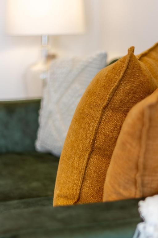 Elegant 4-Bedroom Townhouses in Vibrant CBD - Resim 19