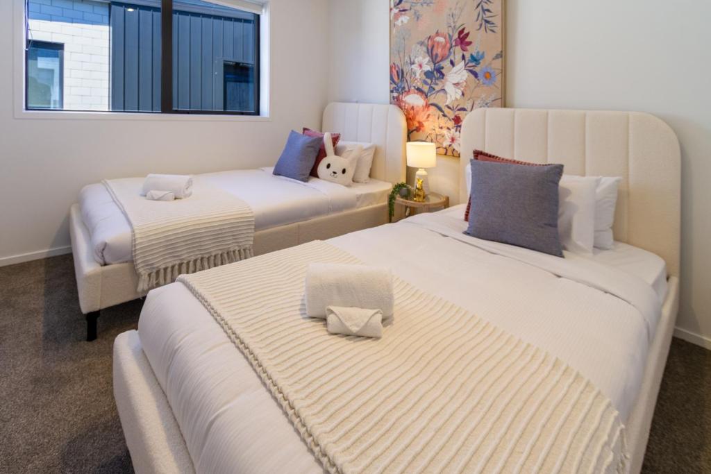 Elegant 4-Bedroom Townhouses in Vibrant CBD - Resim 2