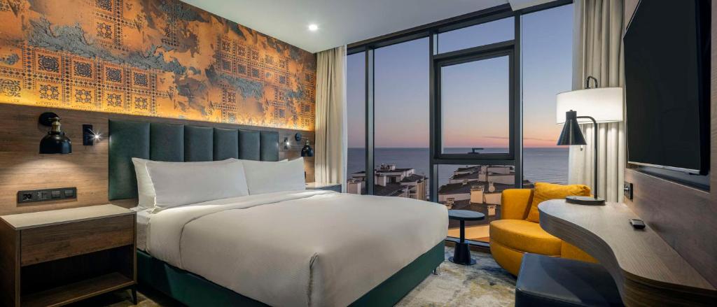 Doubletree By Hilton Suites Trabzon Yomra - Suite 2 Chambres Lit King-Size Avec Vue Sur Mer