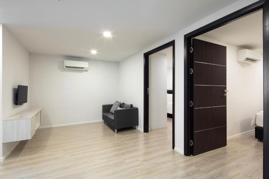 The Rizin Hotel Phratamnak - Resim 14