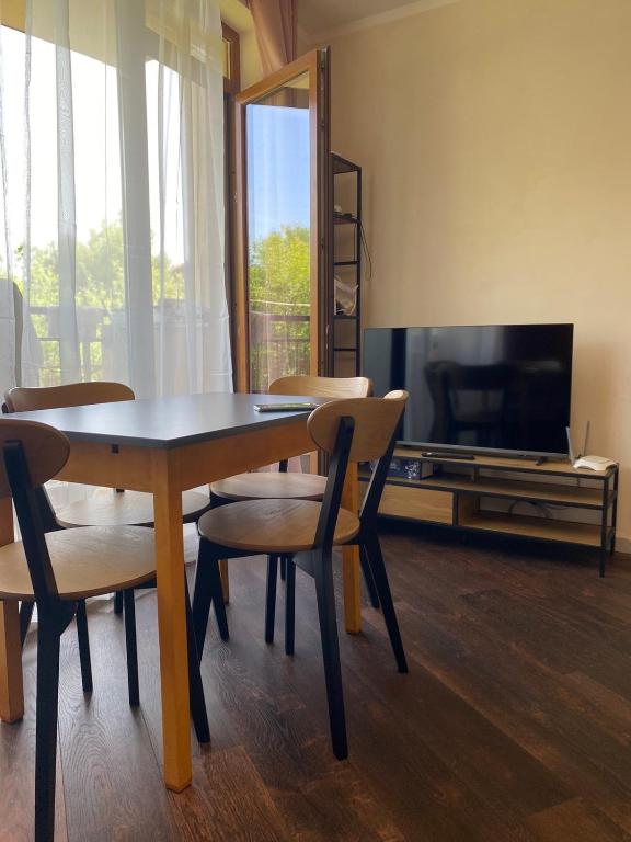 TV a/nebo společenská místnost v ubytování Renta BG Apartments in Tsarevo