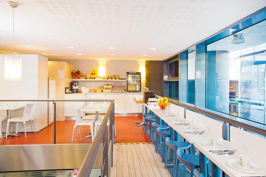 Séjours & Affaires Lille Europe - Resim 18