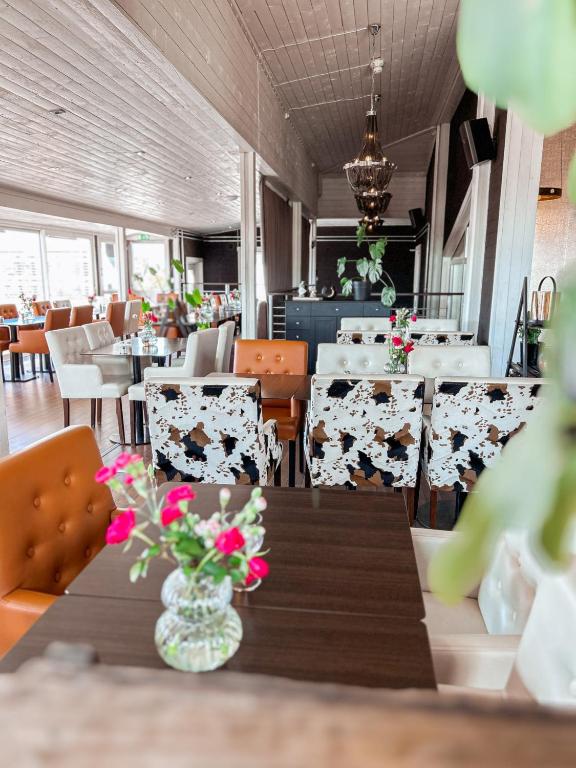 Restaurace v ubytování Hotell Ronja