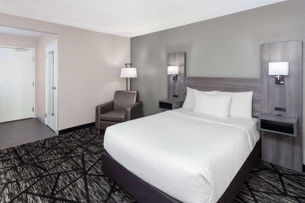 La Quinta Inn by Wyndham Cleveland Independence - Double Room - Disability Access