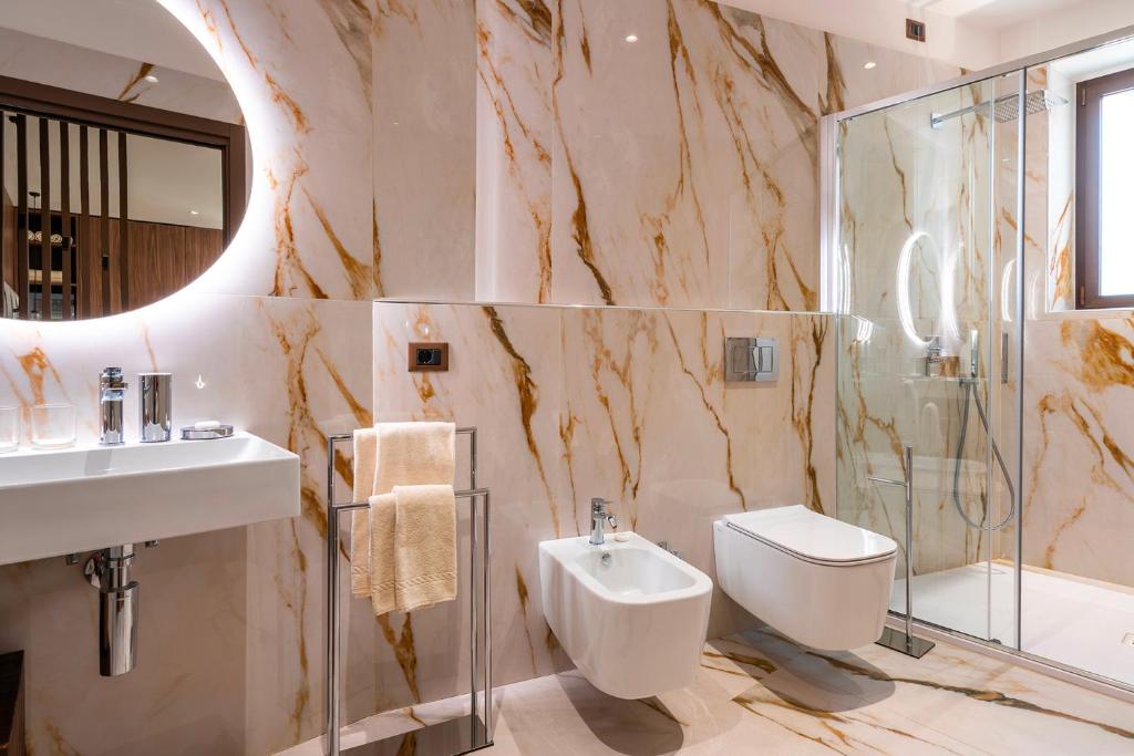 Koupelna v ubytování Hotel Iris