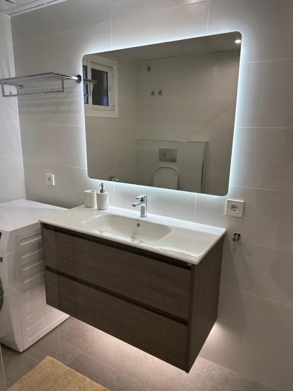 Et badeværelse på Beach apartment LA CALA DE MIJAS