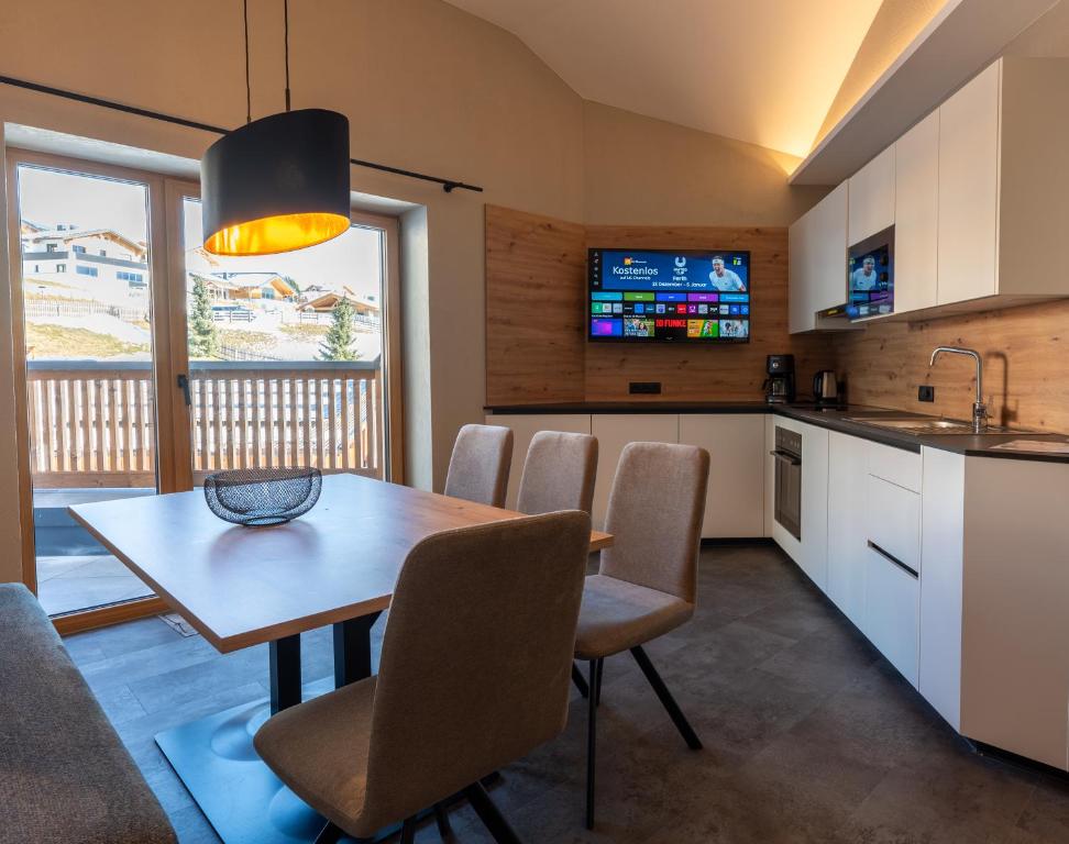 Kuchyňa alebo kuchynka v ubytovaní Aparthotel Fernblick