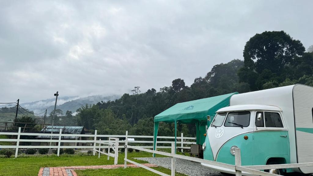Příroda nedaleko luxury tent