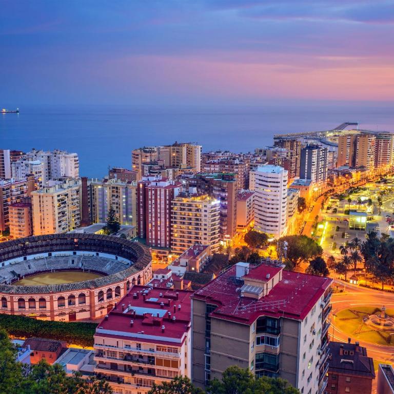 Výhľad na mesto Malaga alebo výhľad na mesto priamo z apartmánu