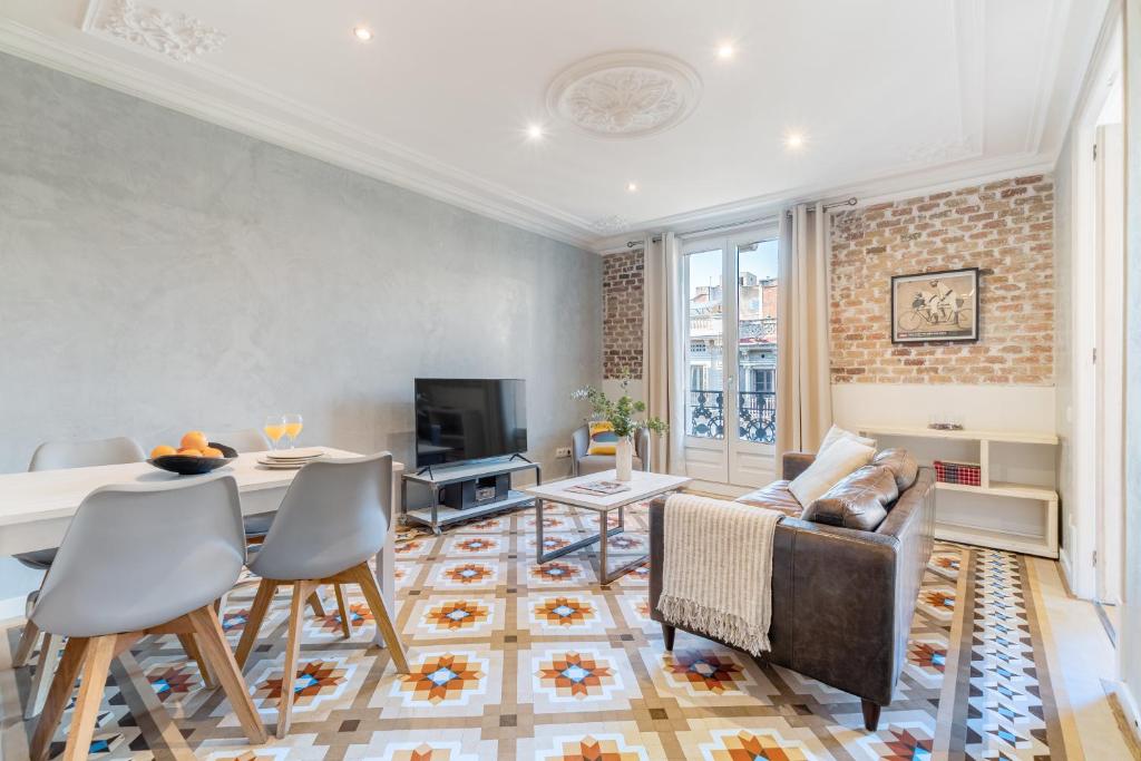 Fuster Apartments by Aspasios - 1