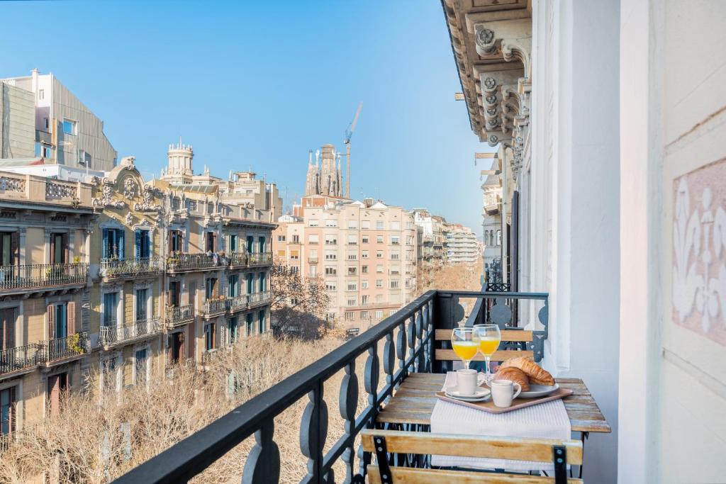 Fuster Apartments by Aspasios - 4