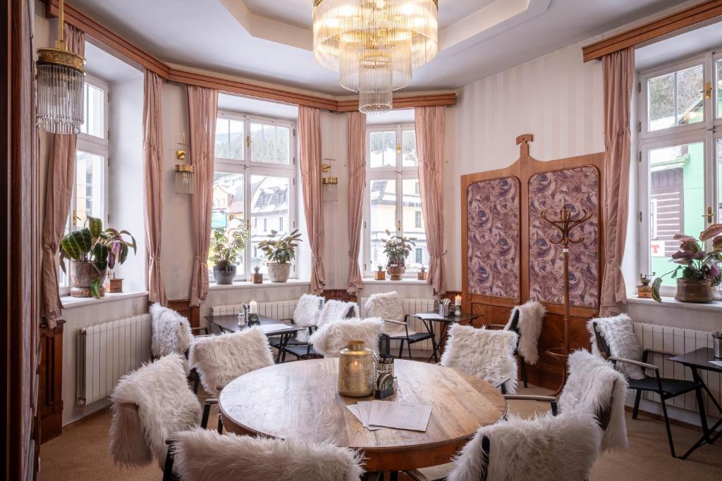 Posezení v ubytování Hotel Hořec