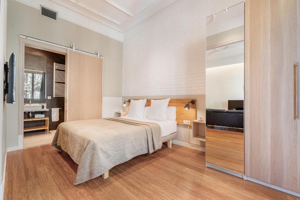 Fuster Apartments by Aspasios photo