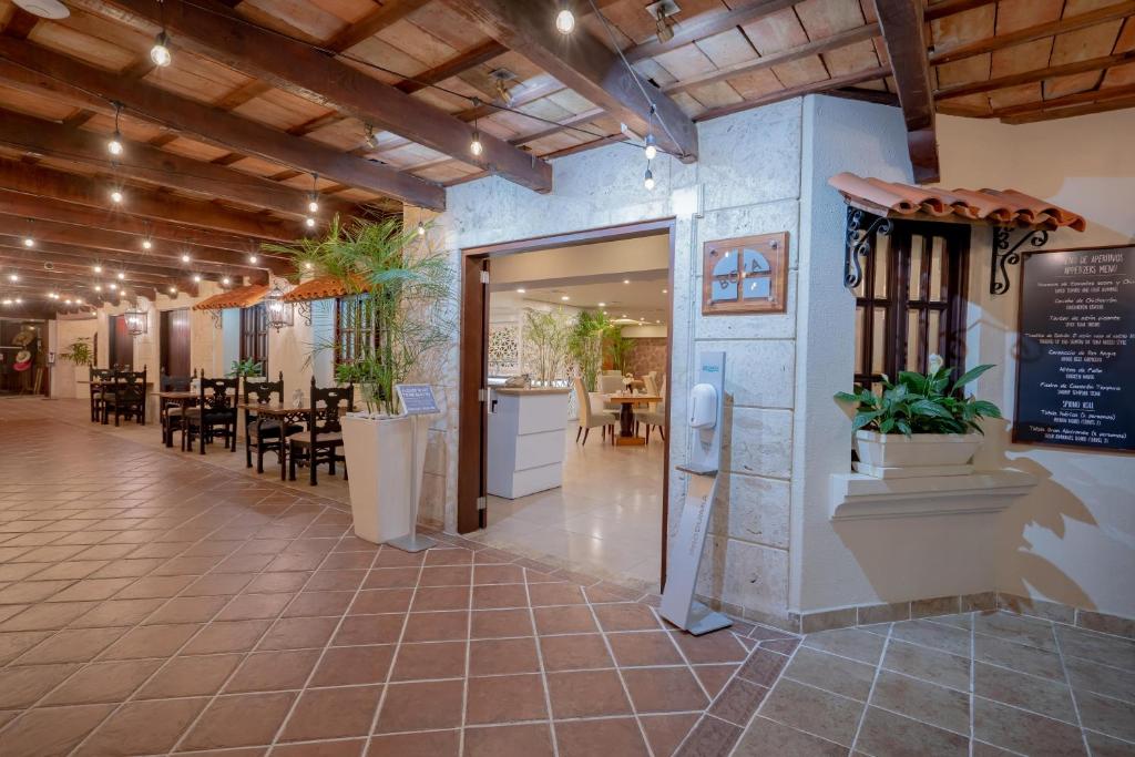 Restaurace v ubytování Hodelpa Gran Almirante