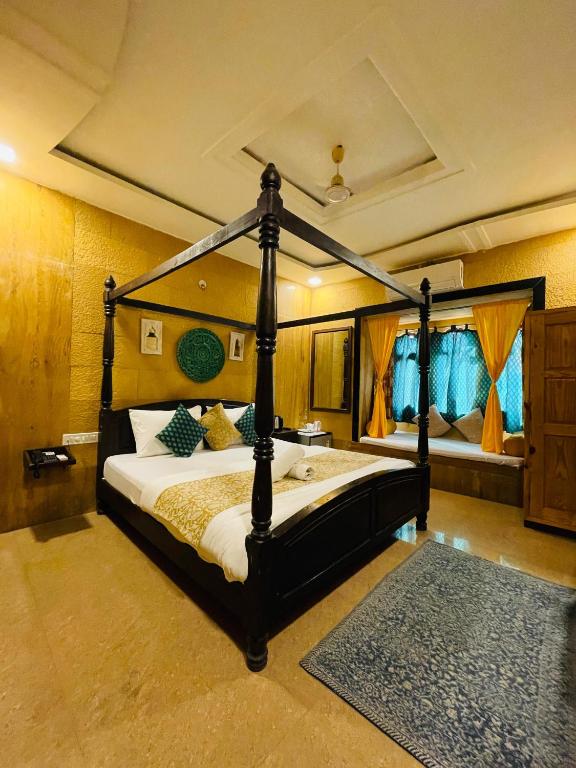 Postel nebo postele na pokoji v ubytování Hotel Meerana