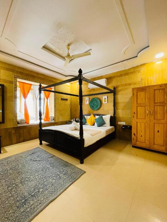 Postel nebo postele na pokoji v ubytování Hotel Meerana