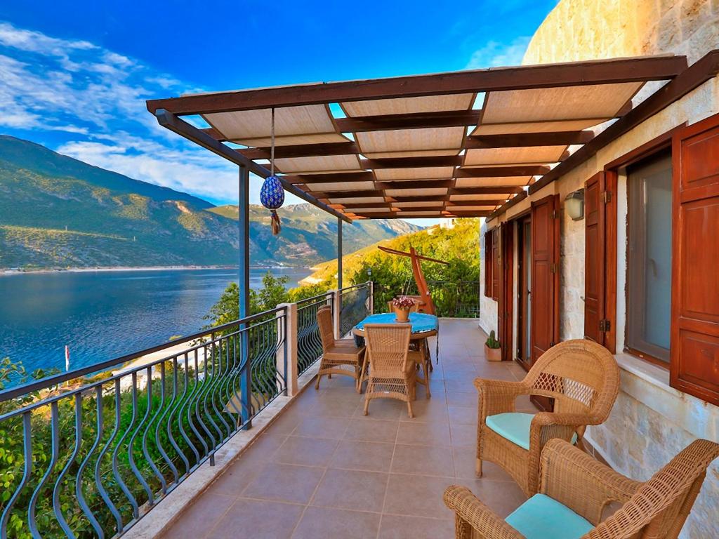 Villa Ege - отзывы и видео